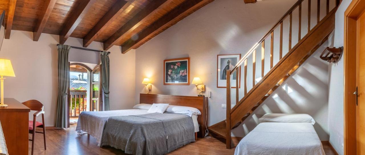 Hotel Fonda Merce Llívia Kültér fotó