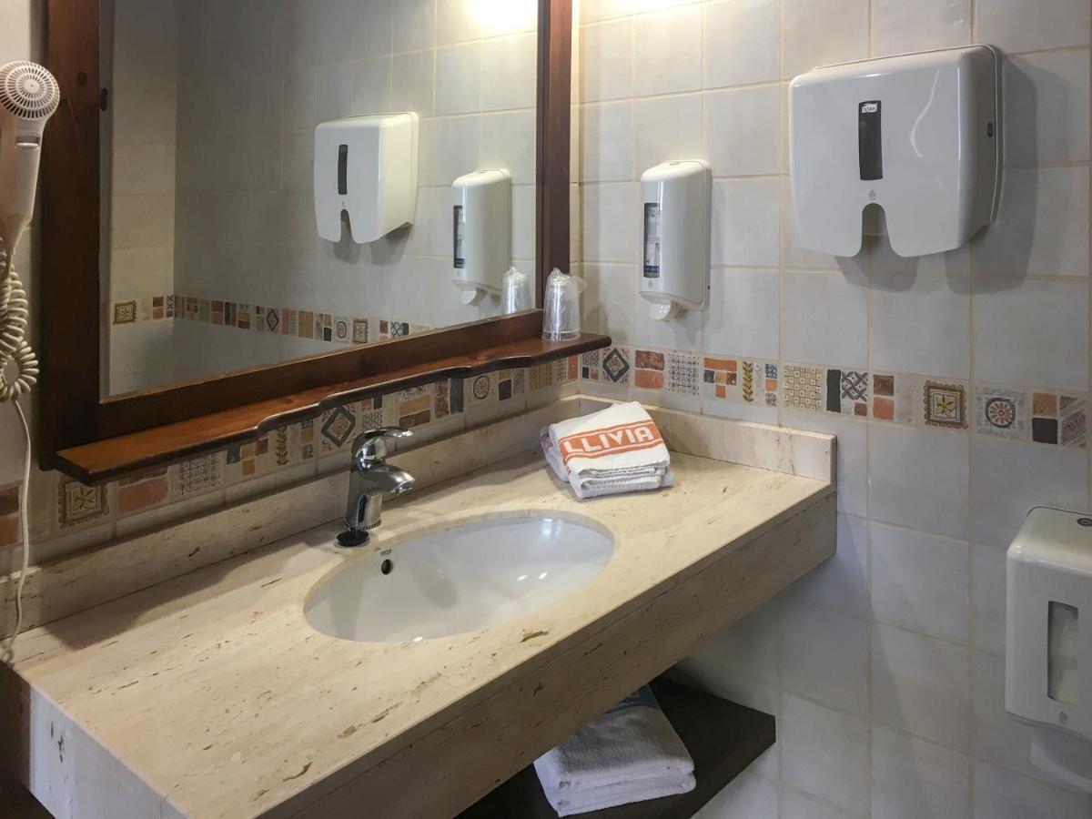 Hotel Fonda Merce Llívia Kültér fotó