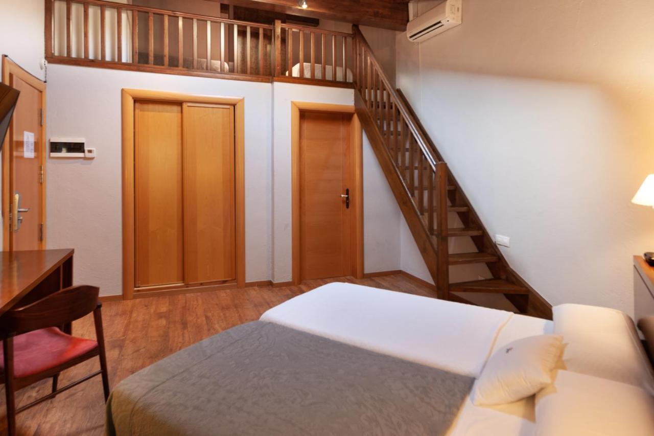 Hotel Fonda Merce Llívia Kültér fotó