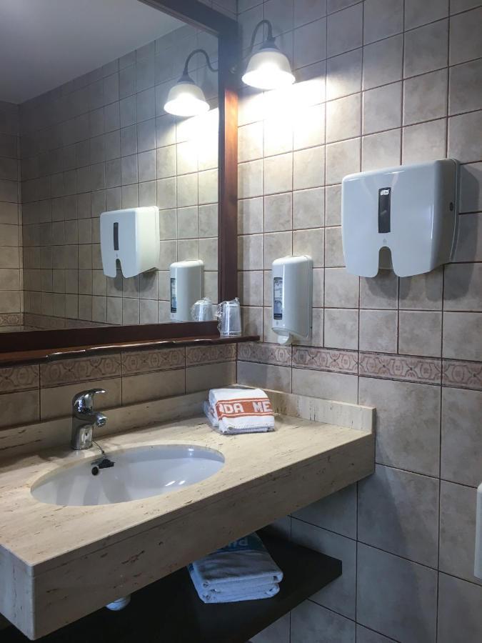 Hotel Fonda Merce Llívia Kültér fotó